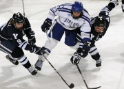 开云棋牌游戏-浓眉数据全面爆炸轰下40+20，猛龙双星合砍60分力克卫冕冠军勇士