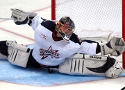 开云棋牌平台-总决赛之夜，卡马文加的铁血防守如何改写历史