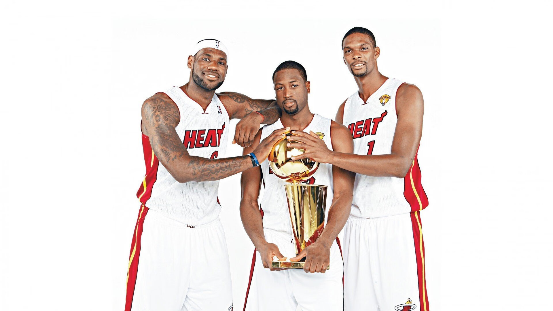 太阳击溃吉林队，文班亚马在年度焦点之战接管比赛