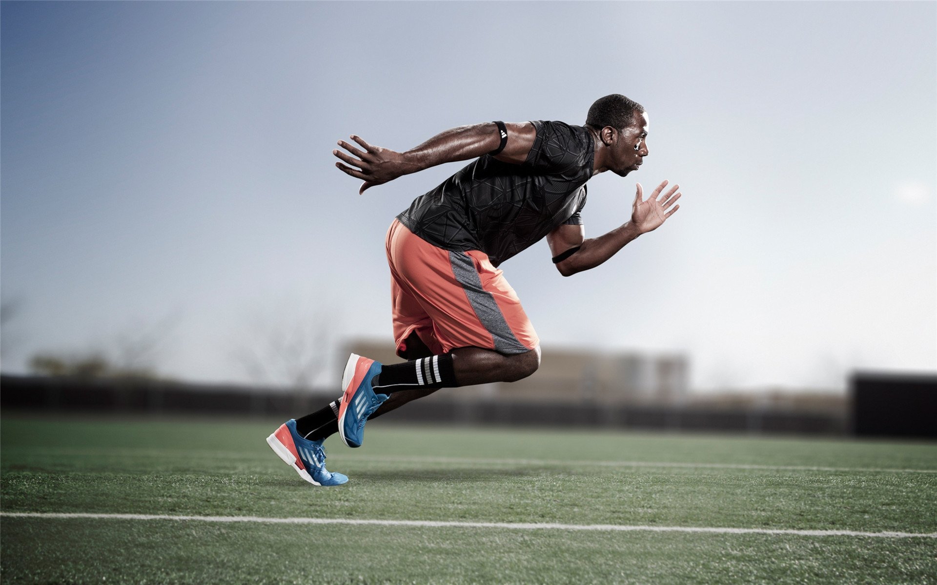 当蓝黑军团遇见高原雄鹰，阿拉巴的另类焦点之战